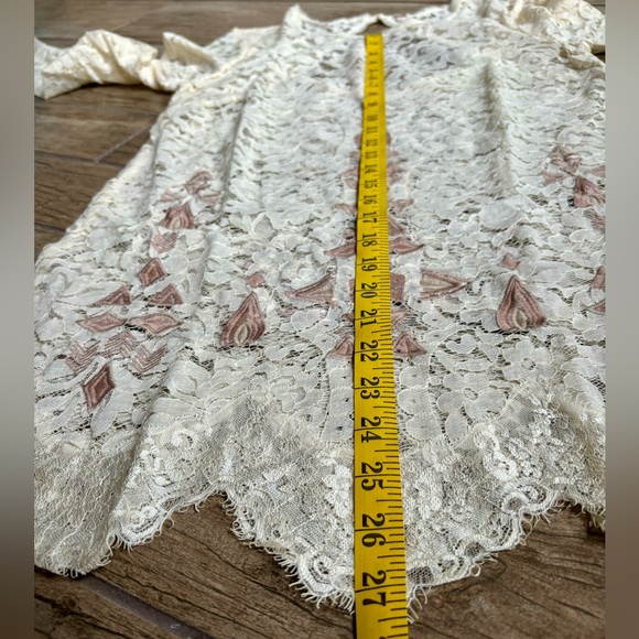 Free People Ivory Lace Embroidered Boho Tunic Top Size Small – Like New - Picture 9 of 12